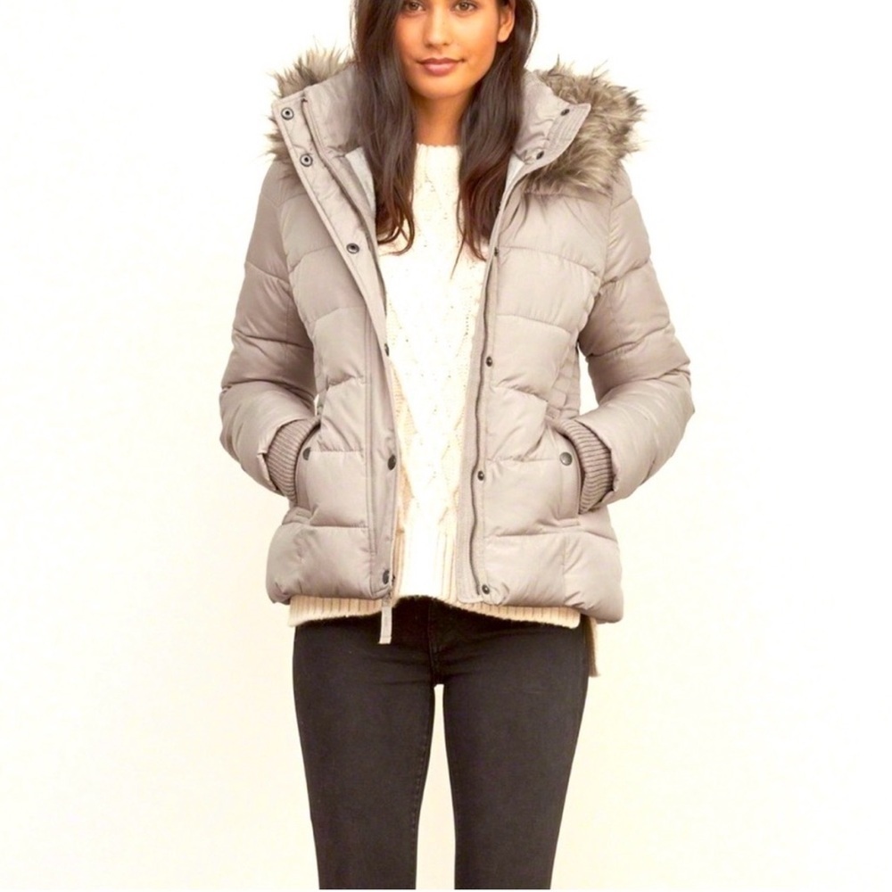 Abercrombie and Fitch Puffer Jacket Size Large